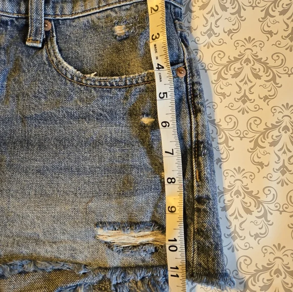 Lucky Brand Mid Short, sz 8 - Picture 3 of 6